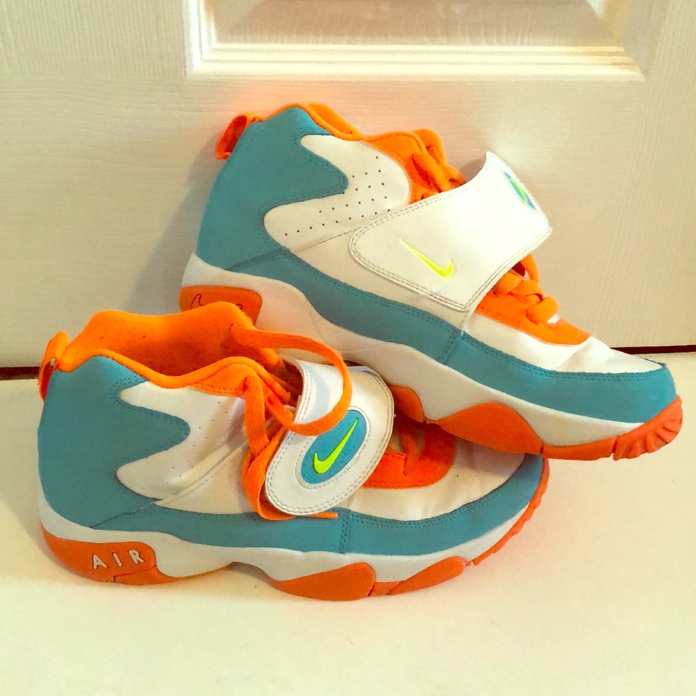 Nike air max Big Boy size 7Y